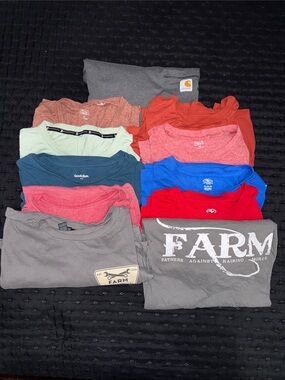 11 Assorted Men’s Short Sleeve Tees - Grey, Red, Blue, Green, Coral